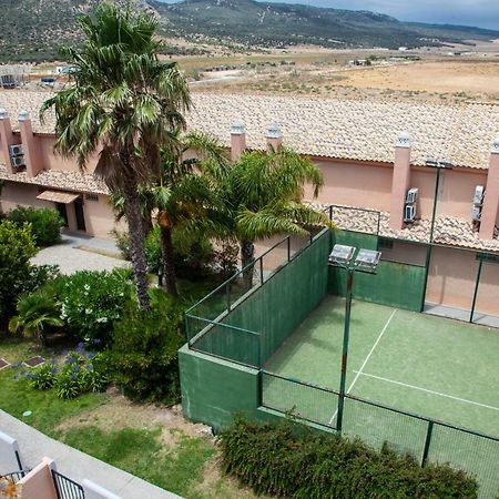 Akutuna - Casa Familiar Con Piscina , Garaje & Pista De Padel 자하라드로아튠스 외부 사진